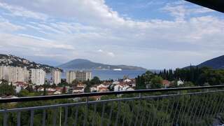 Апартаменты Apartments La Dolce Vita Херцег-Нови Апартаменты с балконом-14