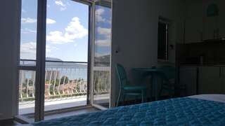 Апартаменты Apartments La Dolce Vita Херцег-Нови Апартаменты с балконом-37